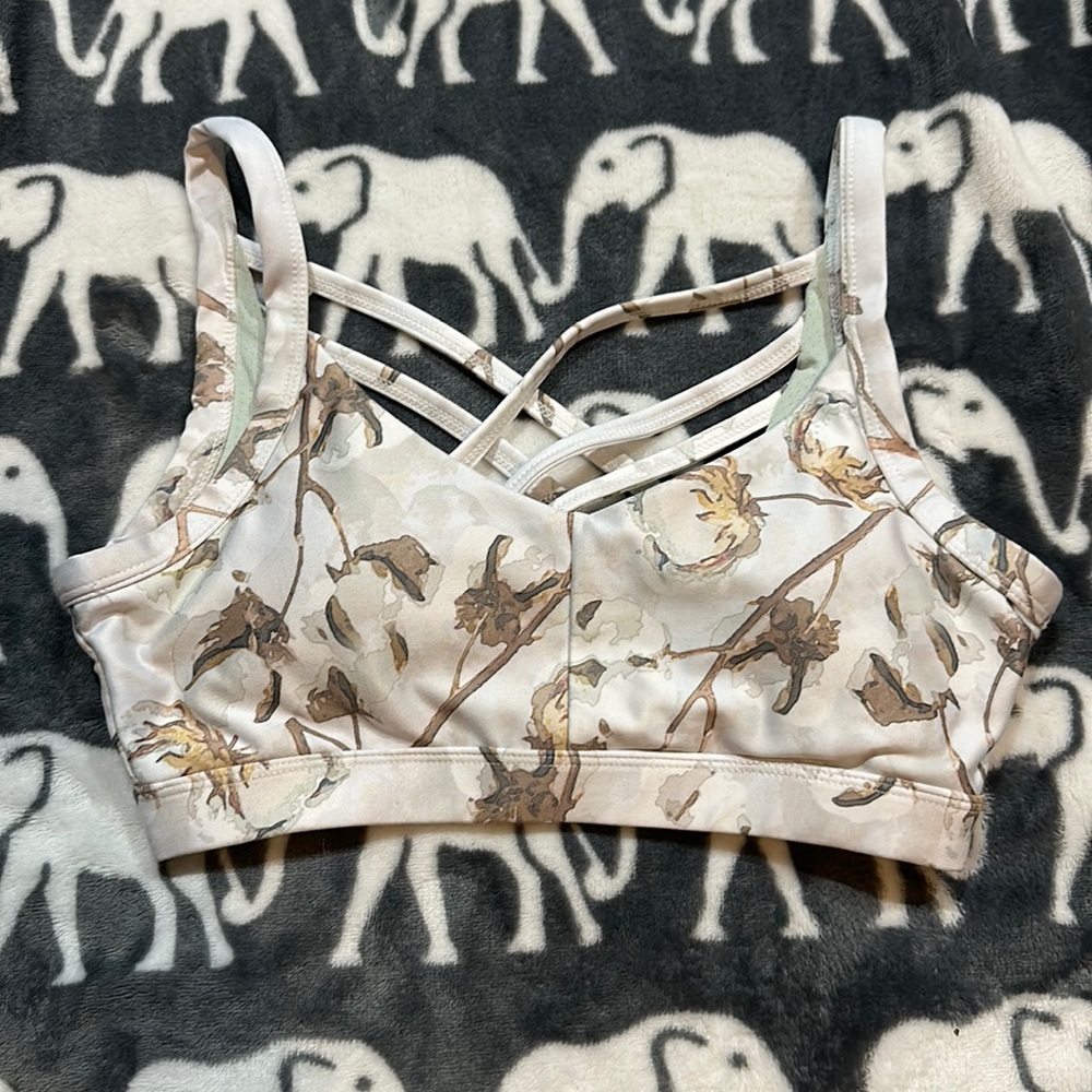 Cotton-themed sport bra